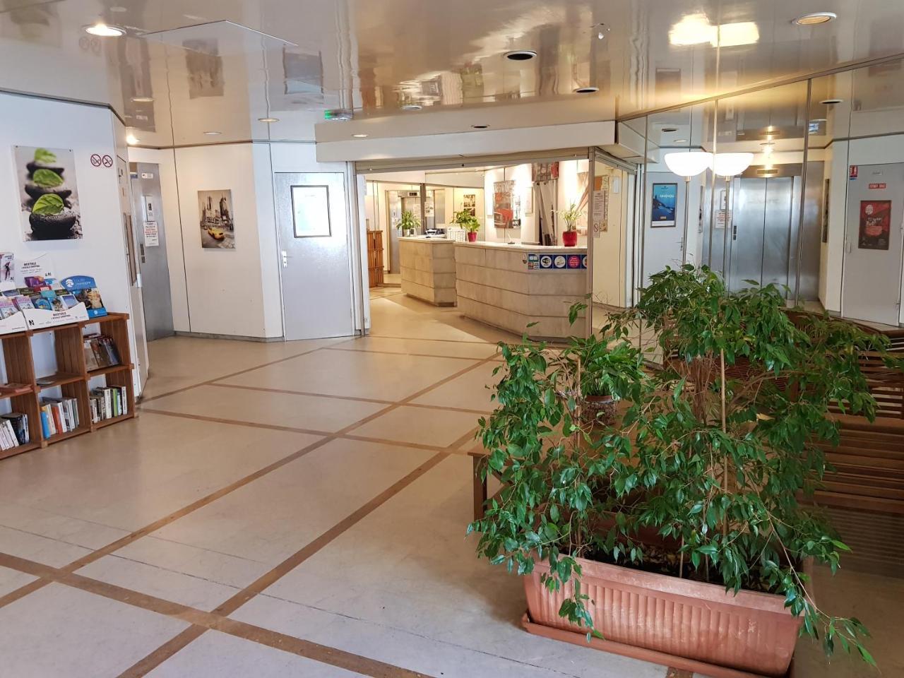 Residence Couleurs Soleil, Juan Les Pins อองทีบส์ ภายนอก รูปภาพ