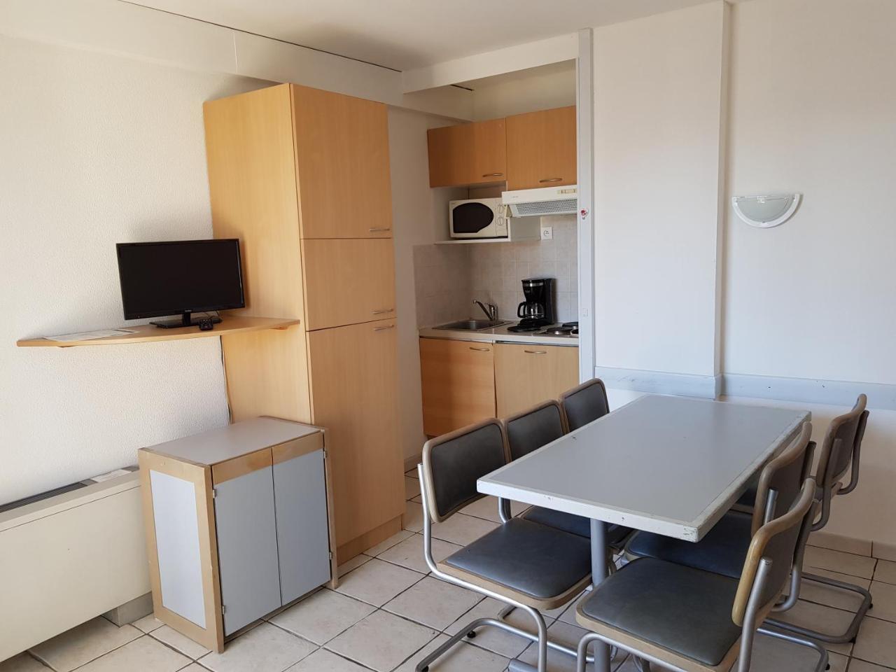 Residence Couleurs Soleil, Juan Les Pins อองทีบส์ ภายนอก รูปภาพ