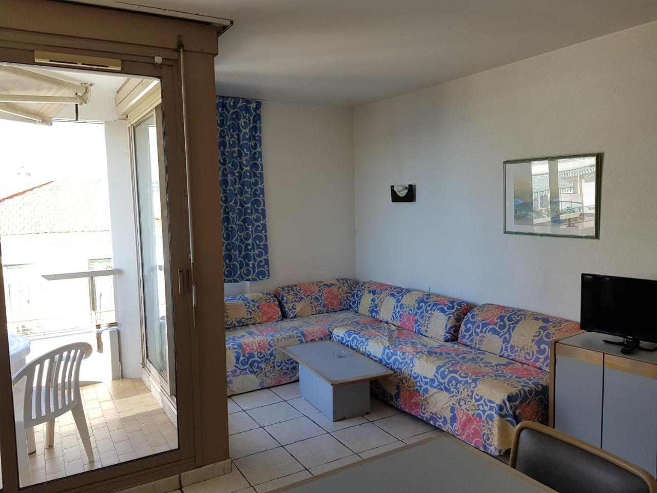 Residence Couleurs Soleil, Juan Les Pins อองทีบส์ ภายนอก รูปภาพ